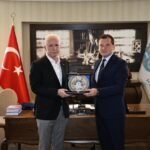 VALİ GÜL'DEN BAŞKAN BALCIOĞLU'NA MAKAMINDA ZİYARET Bora Balcıoğlu Davut Gül