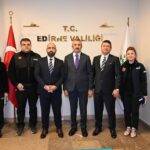 SİLİVRİ ARAMA KURTARMA'DAN EDİRNE VALİSİ'NE ZİYARET Edirne Valisi Yunus Sezer