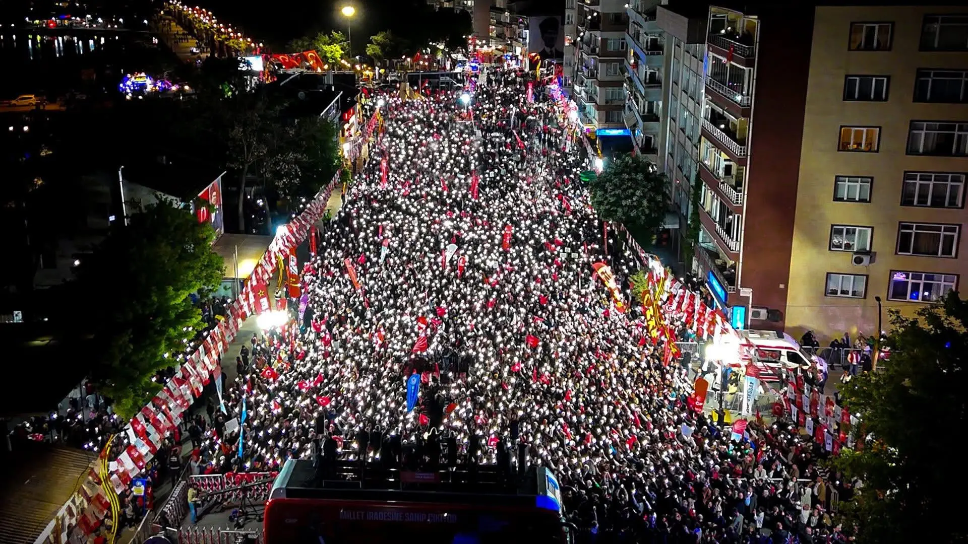 CHP SİLİVRİ MİTİNGİ ÖZGÜR ÖZEL SİLİVRİ MİTİNGİ