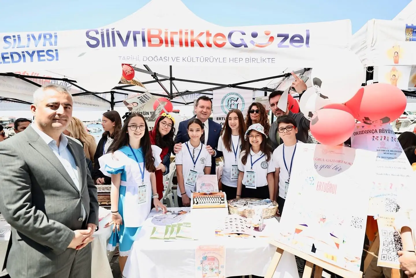 SİLİVRİ SAHİLİ'NDE KİTAP FUARI silivri geleceğin yazarları