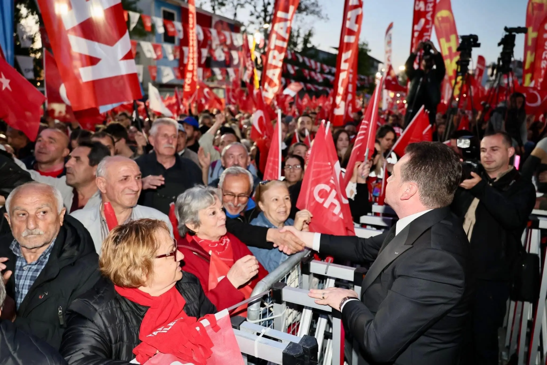 BAŞKAN BALCIOĞLU HALK TV'YE KONUŞTU (VİDEO HABER) bora balcıoğlu halk tv