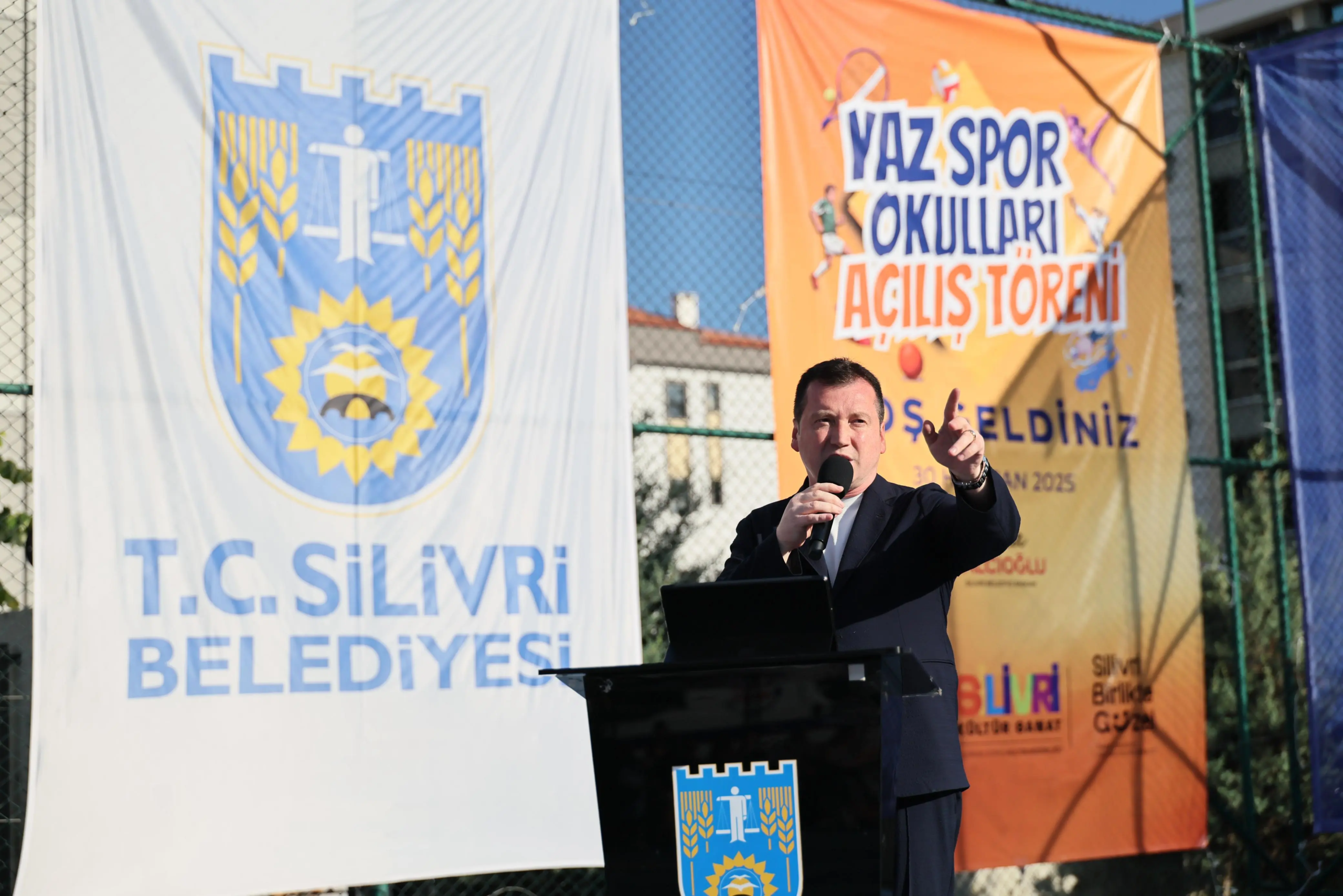 SİLİVRİ BELEDİYESİ YAZ SPOR OKULLARI AÇILDI Silivri Belediyesi Yaz Spor Okulları