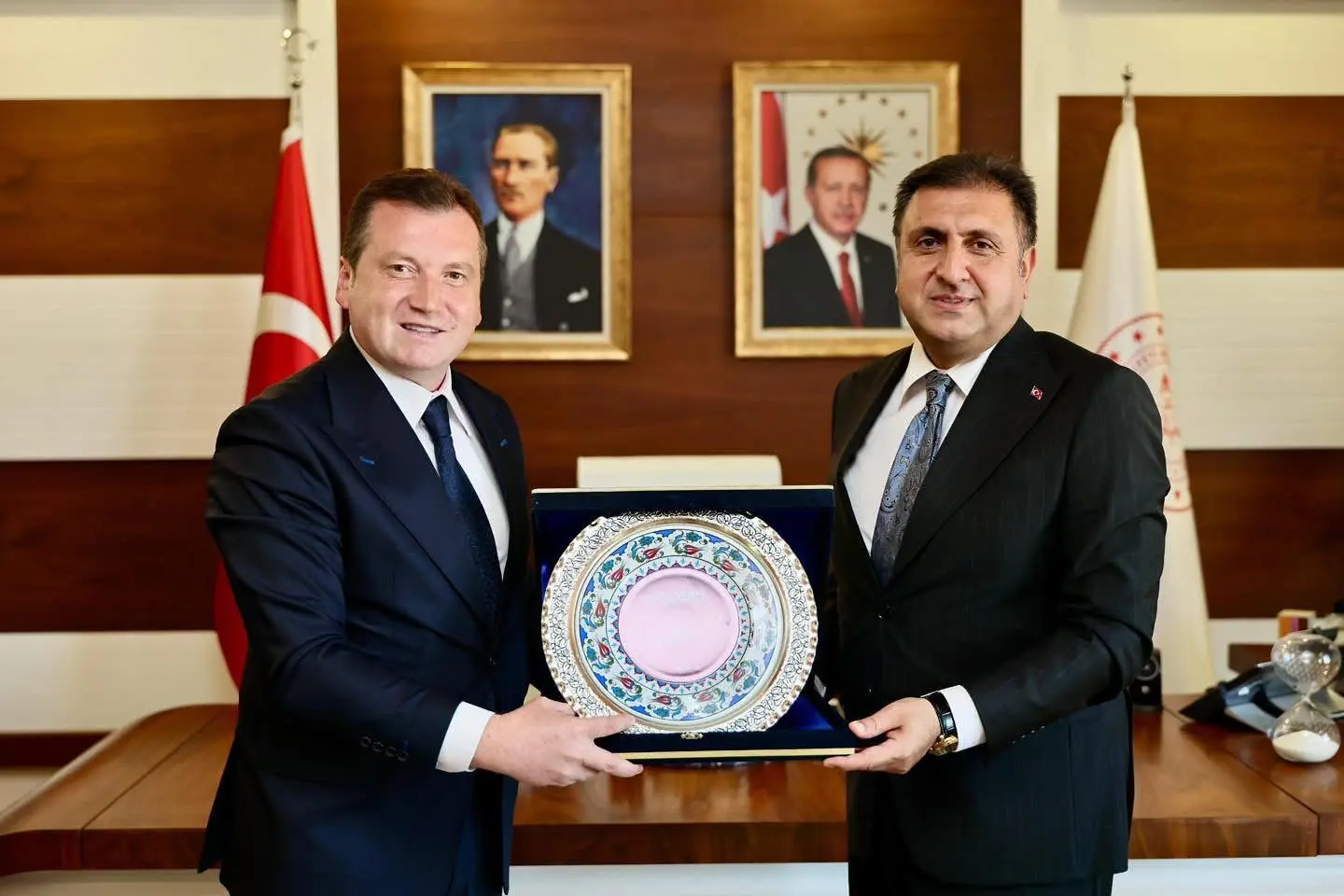 BALCIOĞLU'NDAN İL MİLLİ EĞİTİM MÜDÜRÜ'NE ZİYARET İstanbul İl Milli Eğitim Müdürü Murat Mücahit Yentür