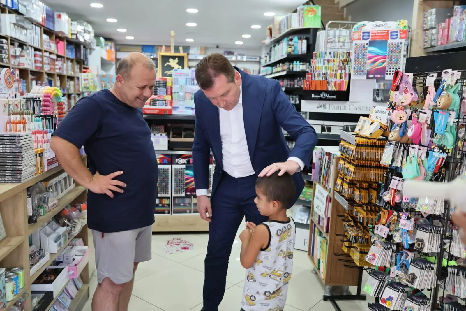 BAŞKAN BALCIOĞLU'NDAN ESNAF ZİYARETİ bora balcıoğlu esnaf ziyareti