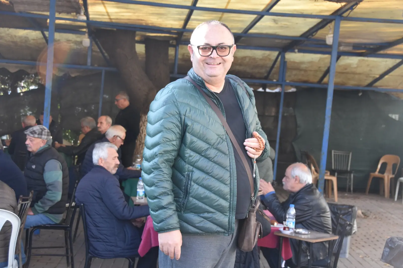 GAZETECİYE TEKNİK DİREKTÖR SALDIRDI engin akın